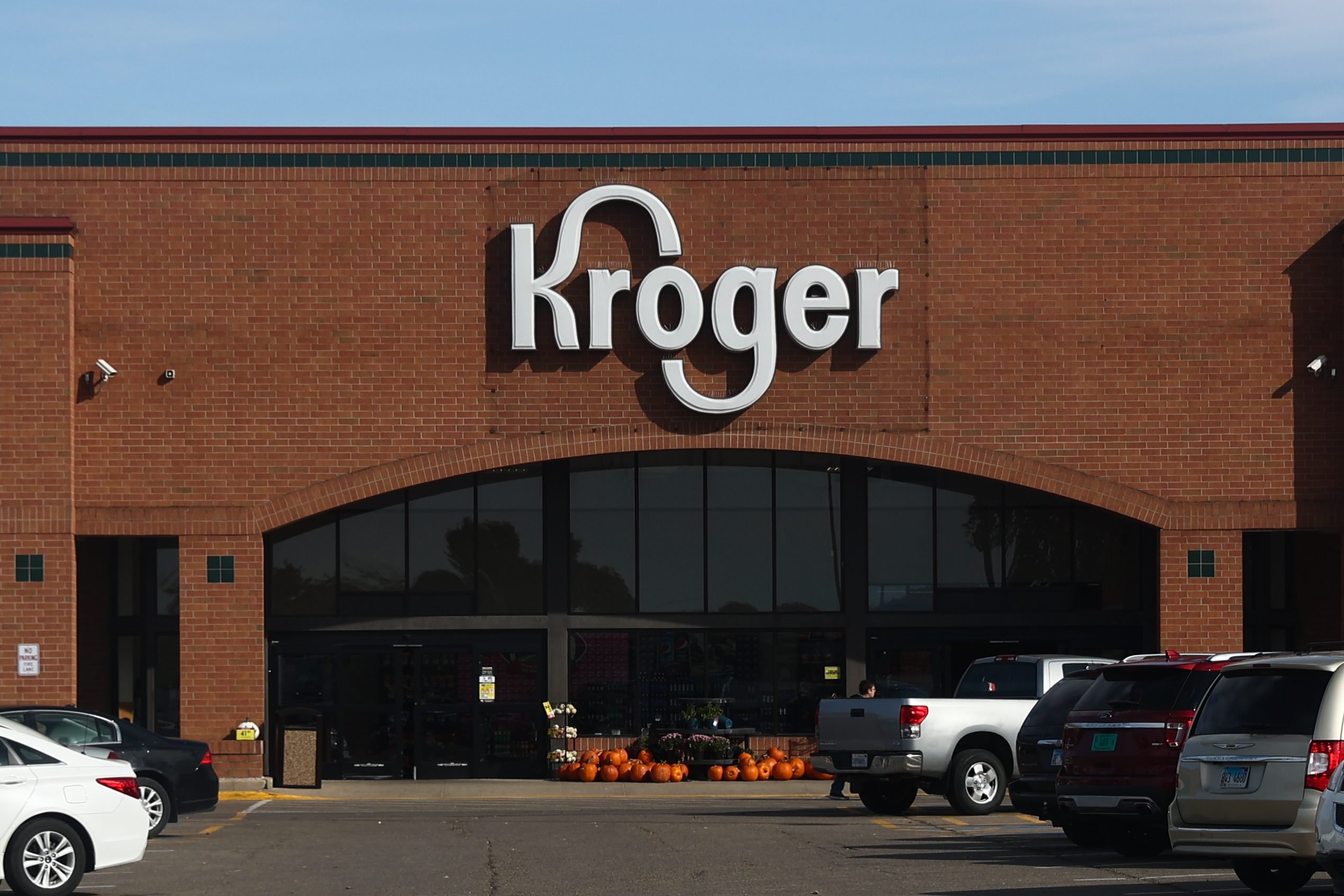 Read more about the article Kroger: A Legacy of Innovation and Convenience in Grocery Retail